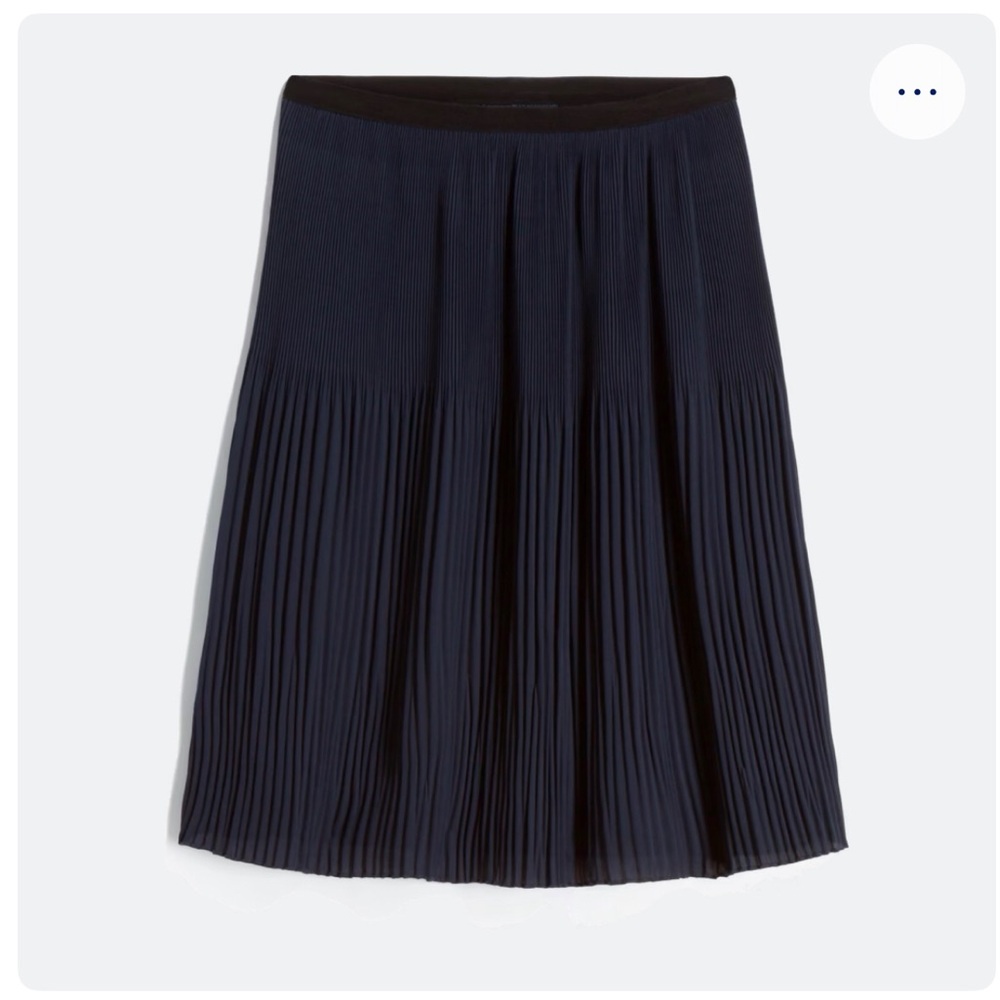 Vero Moda Navy Pleated Skirt L